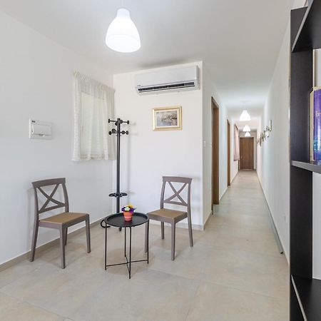 Brand New Apartment 3Bdr 2 Bth H7 Сейнт Полс Бей Екстериор снимка