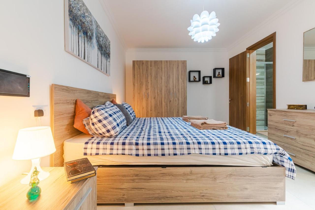 Brand New Apartment 3Bdr 2 Bth H7 Сейнт Полс Бей Екстериор снимка