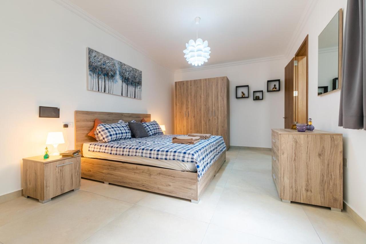 Brand New Apartment 3Bdr 2 Bth H7 Сейнт Полс Бей Екстериор снимка