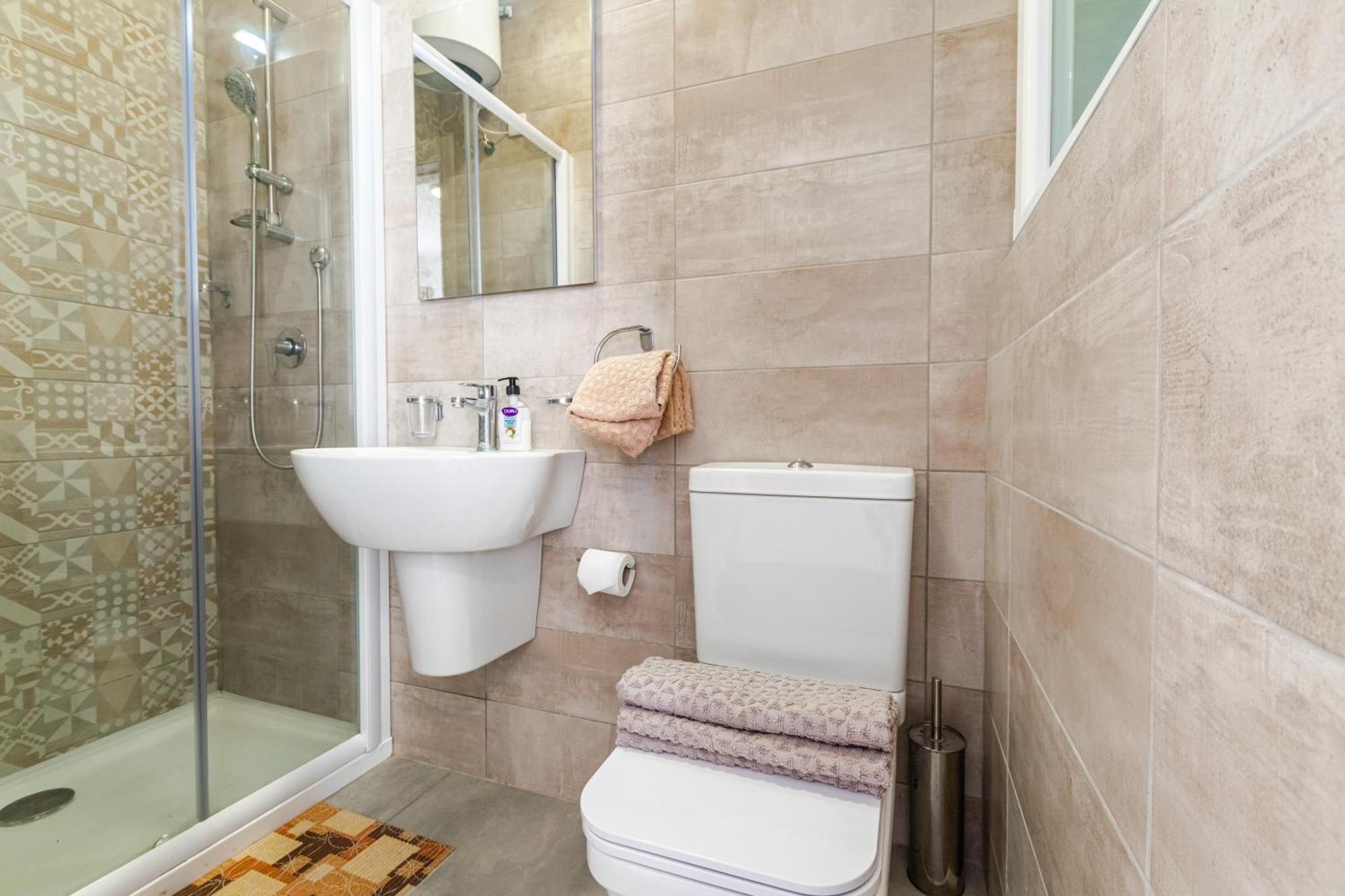 Brand New Apartment 3Bdr 2 Bth H7 Сейнт Полс Бей Екстериор снимка