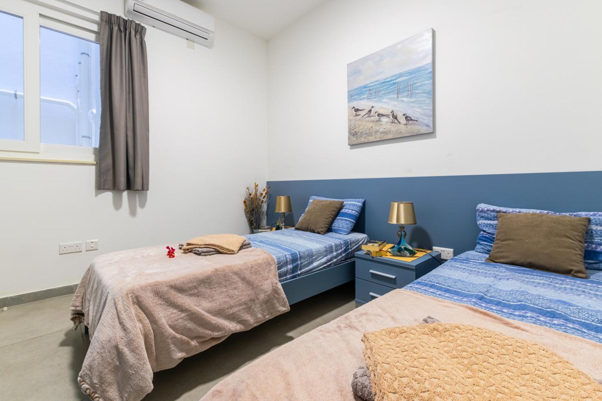 Brand New Apartment 3Bdr 2 Bth H7 Сейнт Полс Бей Екстериор снимка