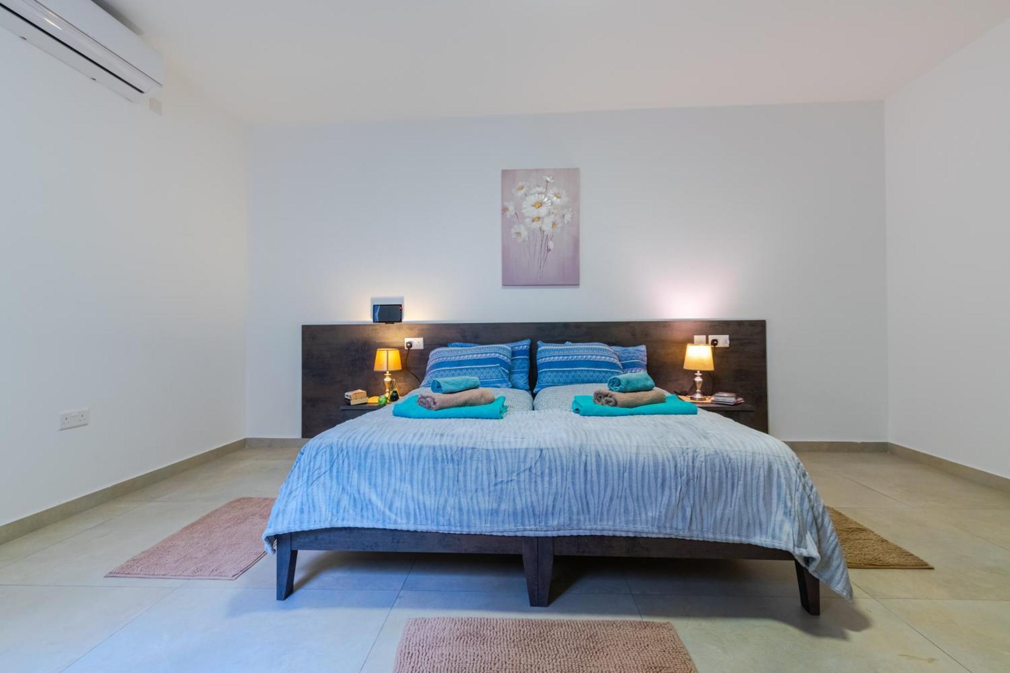 Brand New Apartment 3Bdr 2 Bth H7 Сейнт Полс Бей Екстериор снимка
