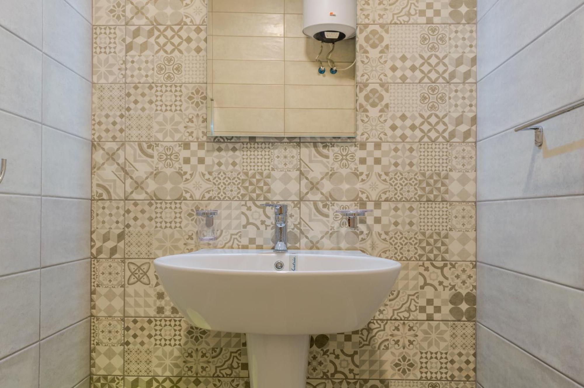 Brand New Apartment 3Bdr 2 Bth H7 Сейнт Полс Бей Екстериор снимка
