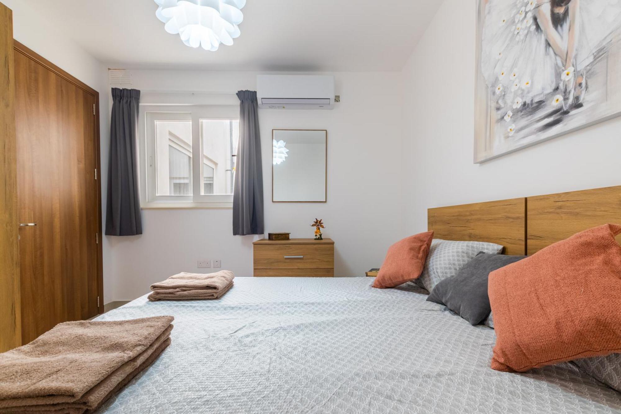 Brand New Apartment 3Bdr 2 Bth H7 Сейнт Полс Бей Екстериор снимка
