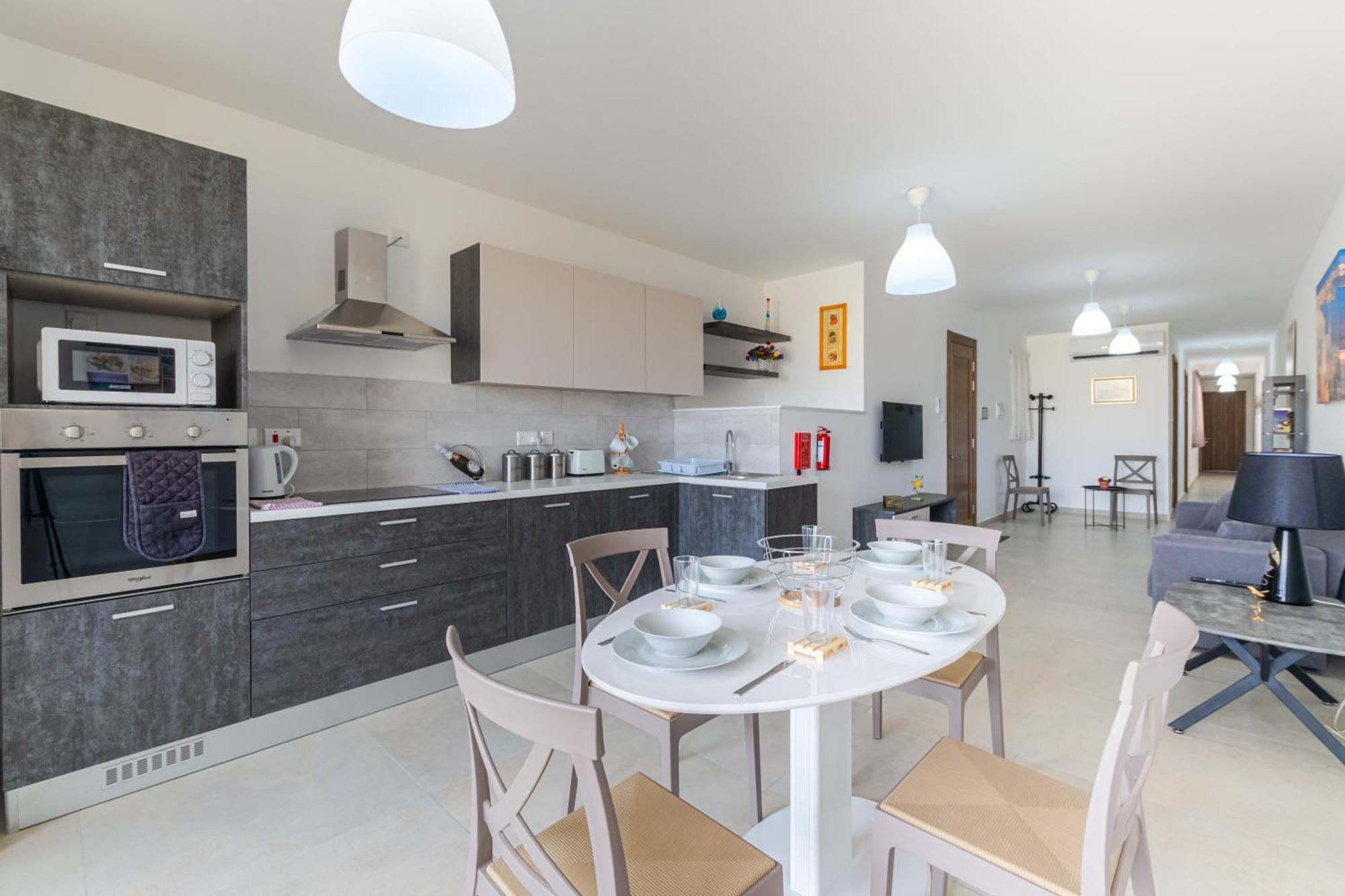 Brand New Apartment 3Bdr 2 Bth H7 Сейнт Полс Бей Екстериор снимка