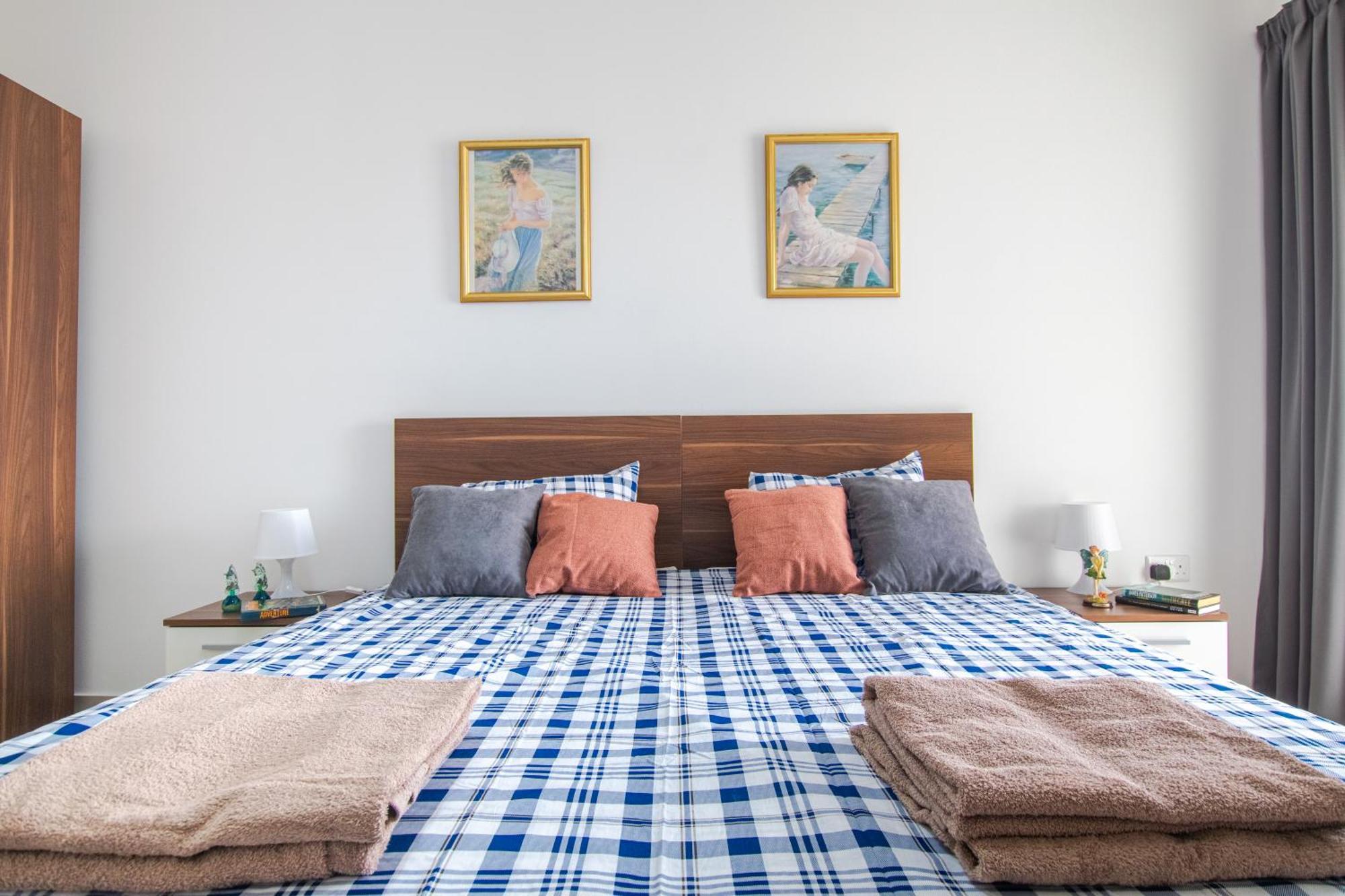Brand New Apartment 3Bdr 2 Bth H7 Сейнт Полс Бей Екстериор снимка